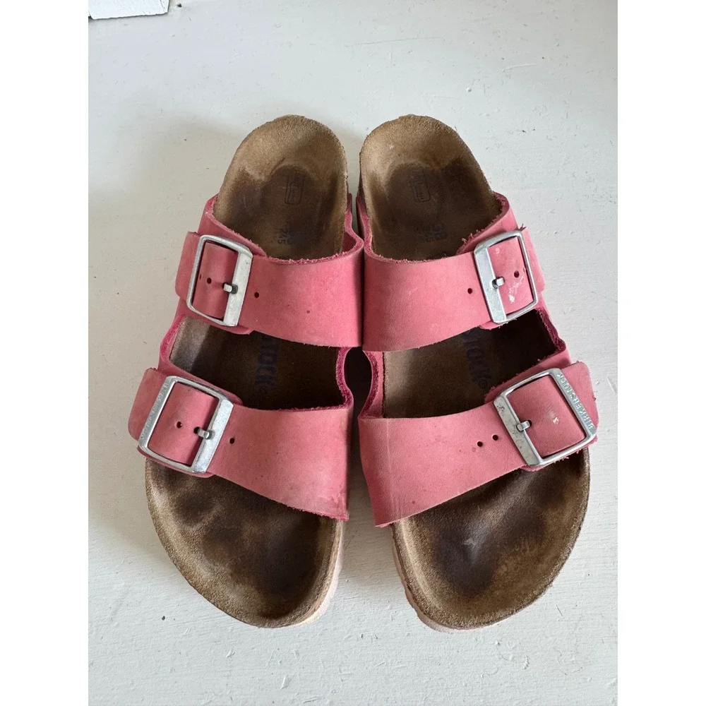 Birkenstock pink Arizona sandals size 38‎ (women's US 7-7.5)